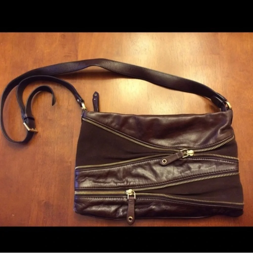 Rare Coke Haan Leather & Suede Zipper Purse - Picture 1 of 4